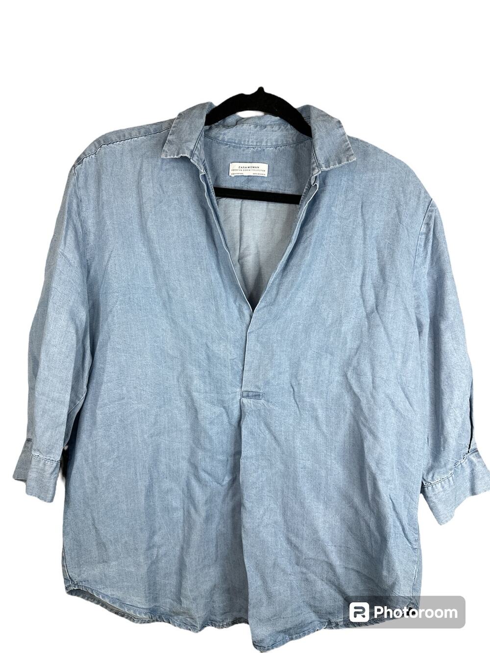 Women's Zara Blue Jean/ Denim Chambray Half Sleeve V Neck Blouse Size Small